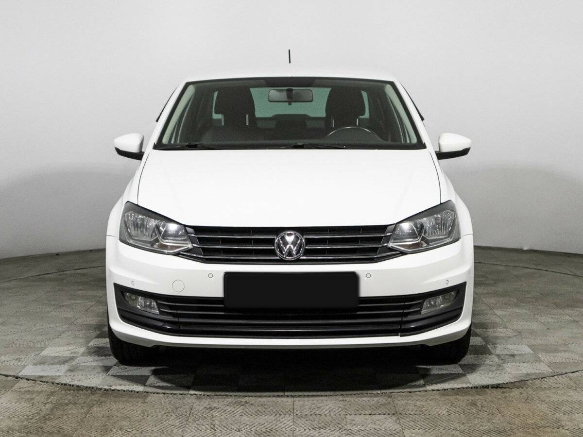 Volkswagen Polo с пробегом — 2018 год. Фото: #1