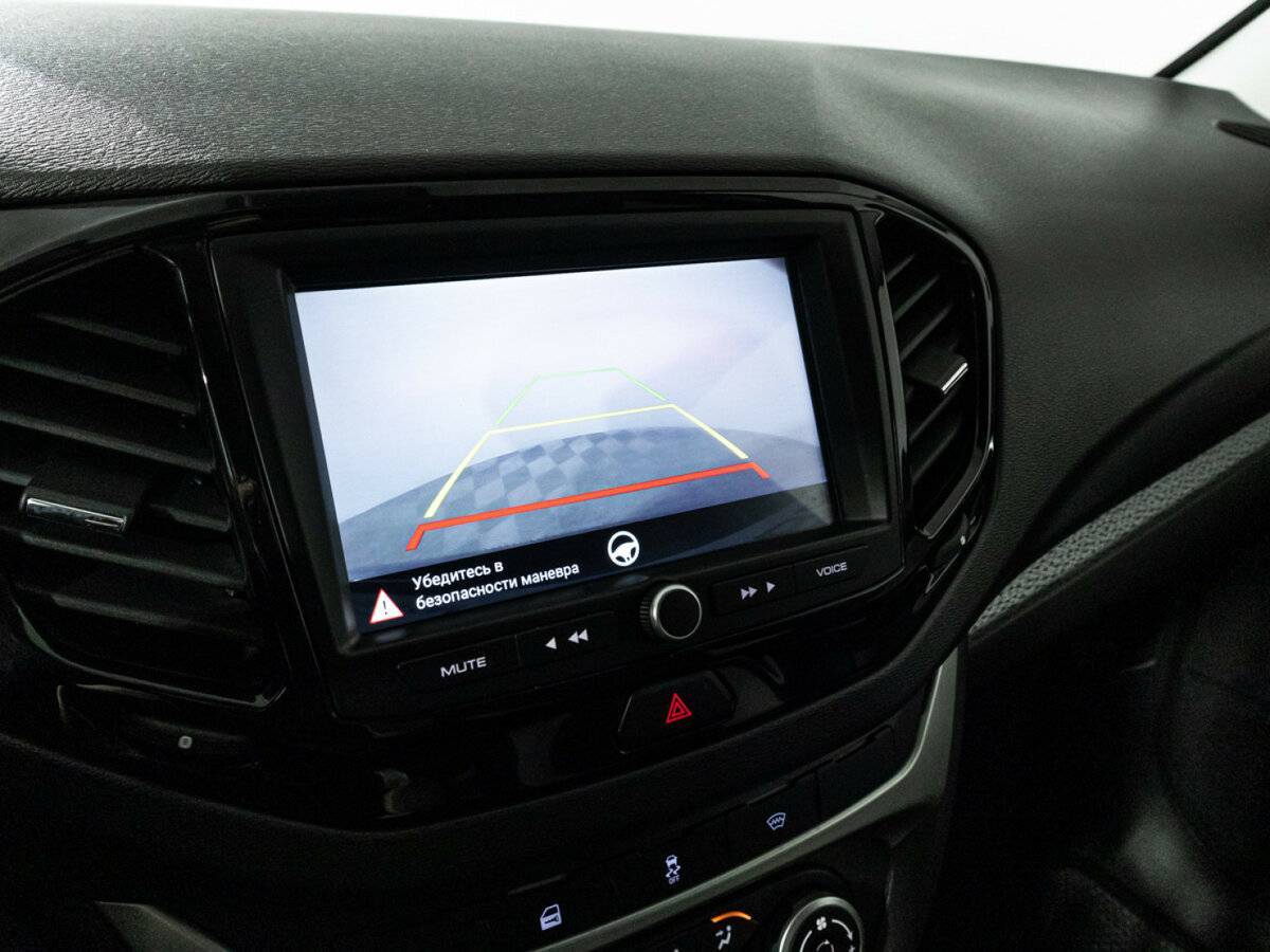 Lada (ВАЗ) Vesta с пробегом — 2021 год. Фото: #16