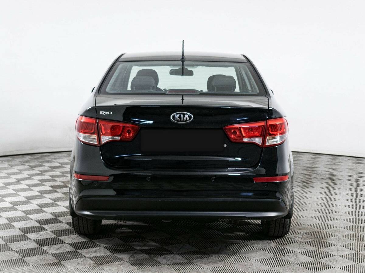 Kia Rio с пробегом — 2016 год. Фото: #4