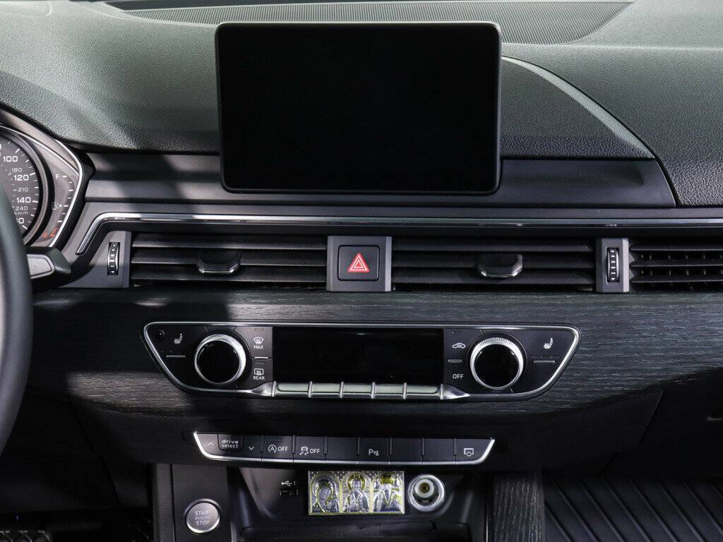 Audi A4 с пробегом — 2017 год. Фото: #13