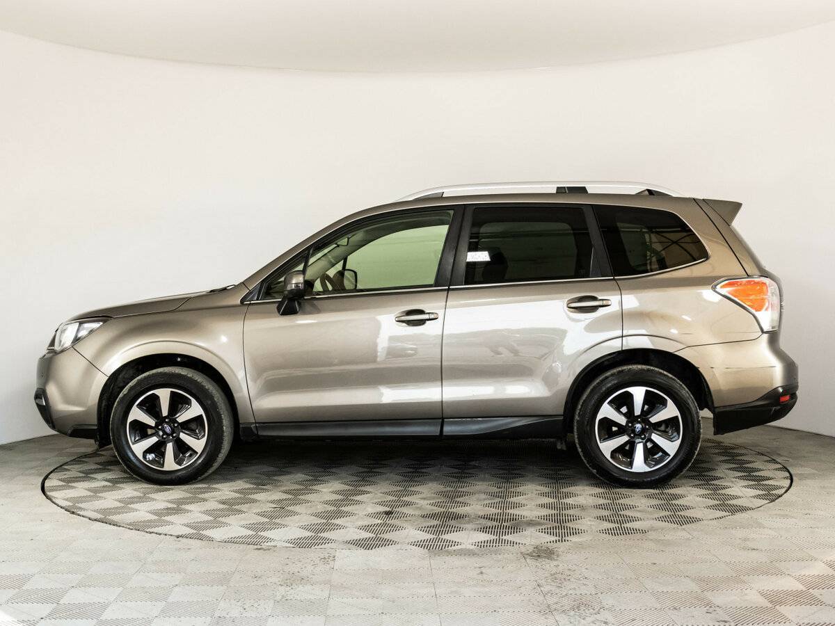 Subaru Forester с пробегом — 2017 год. Фото: #7