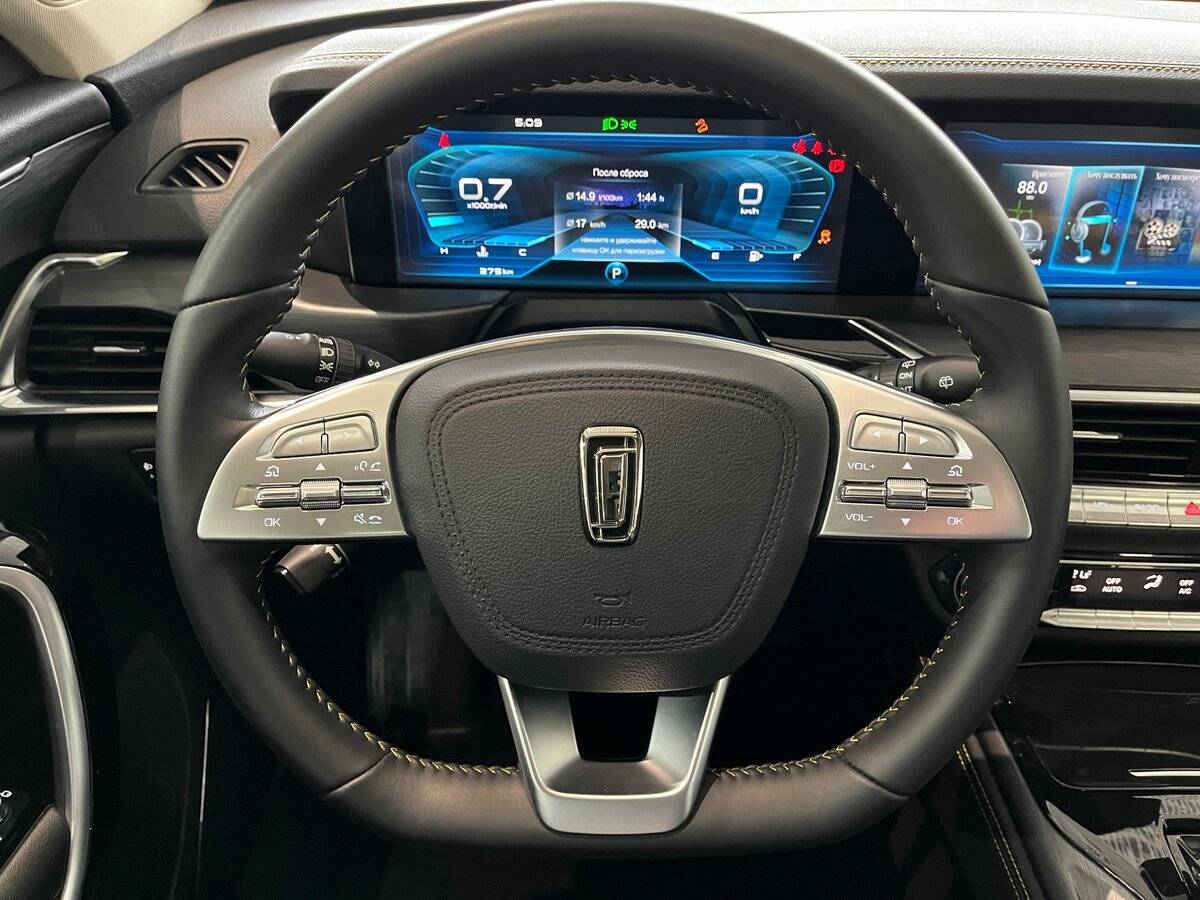 FAW Bestune T77 с пробегом — 2022 год. Фото: #17