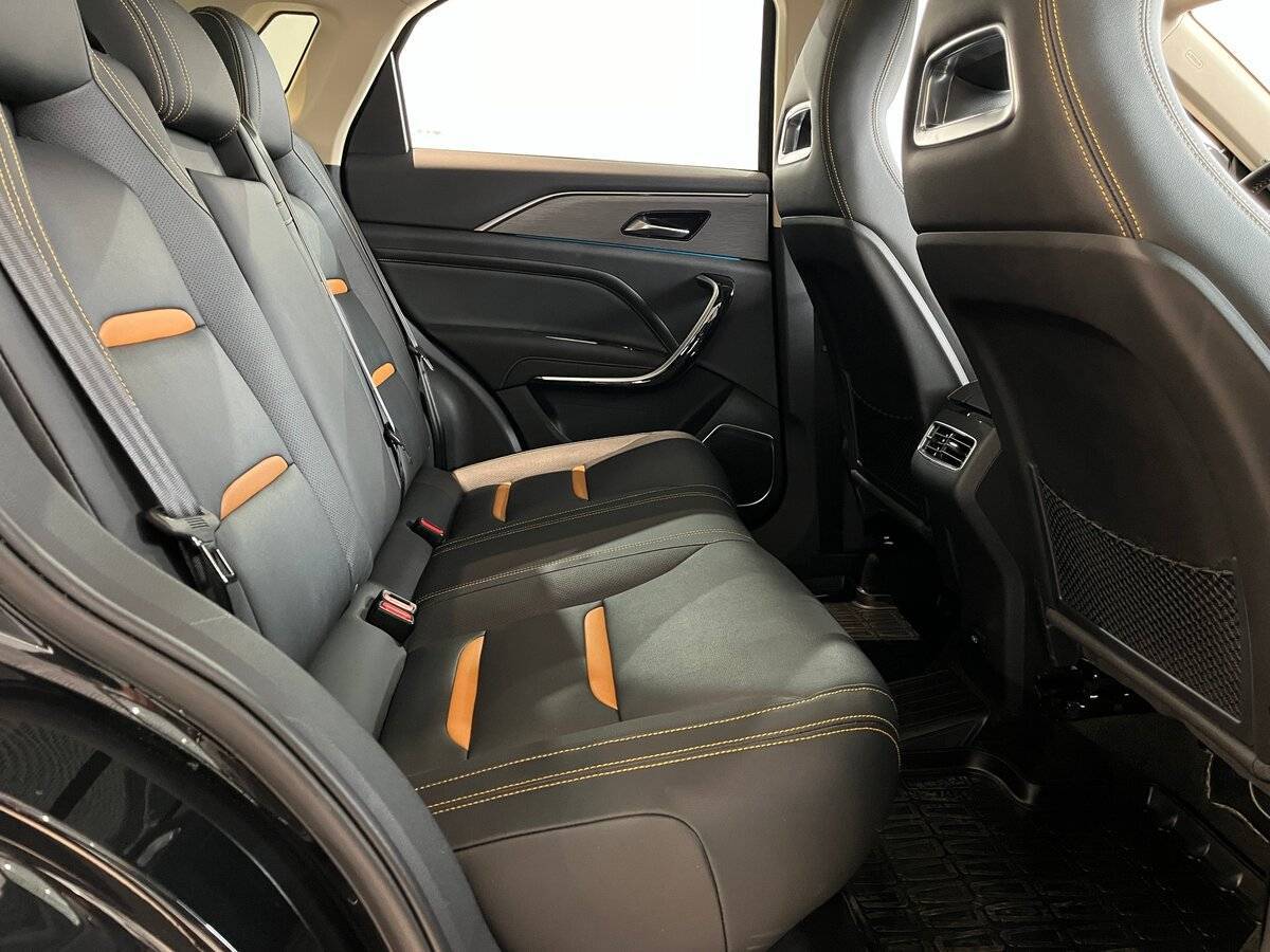 FAW Bestune T77 с пробегом — 2022 год. Фото: #20