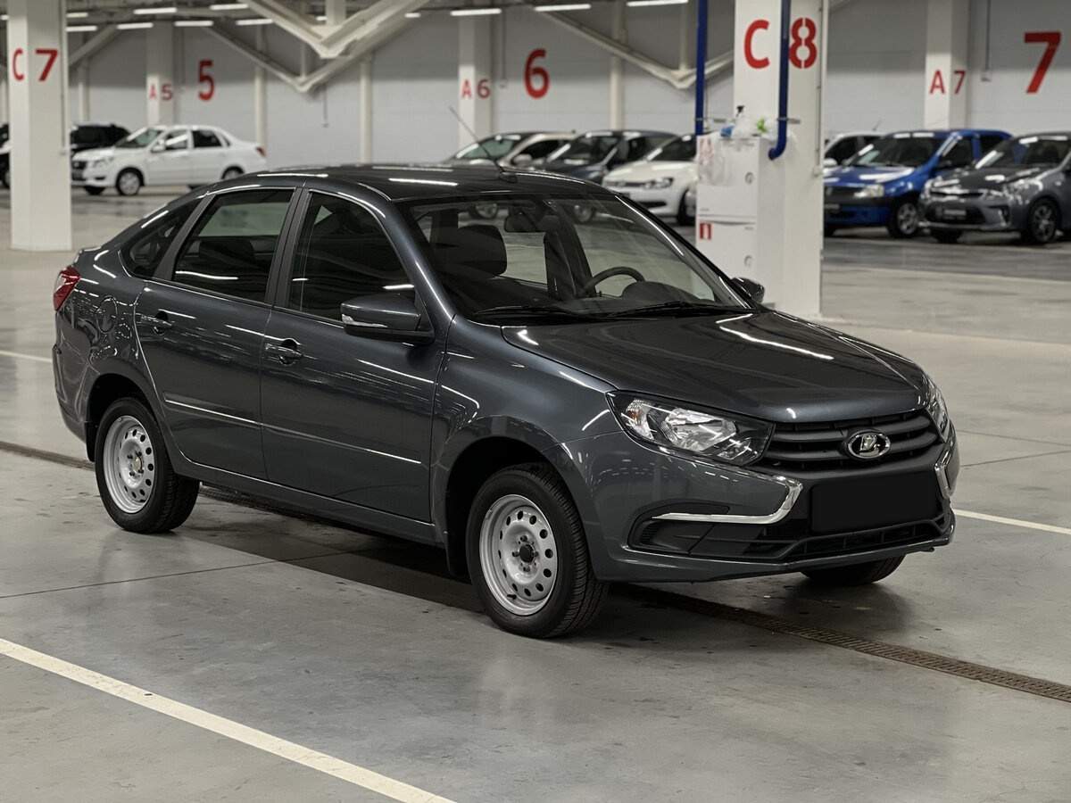 Lada (ВАЗ) Granta с пробегом — 2024 год. Фото: #2