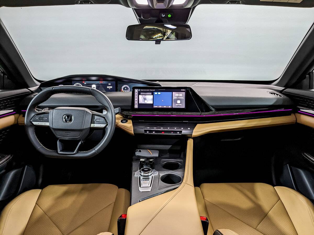 Changan UNI-V с пробегом — 2023 год. Фото: #13