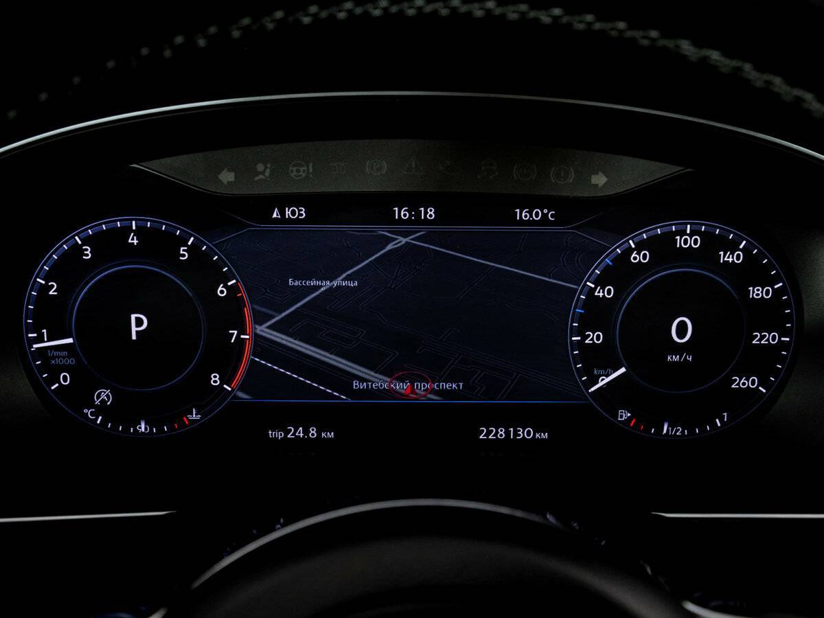 Volkswagen Passat с пробегом — 2016 год. Фото: #24