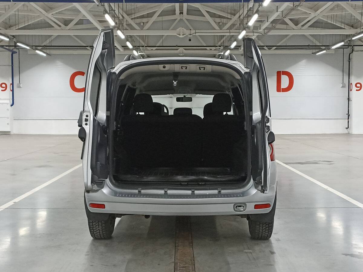 Lada (ВАЗ) Largus с пробегом — 2019 год. Фото: #9