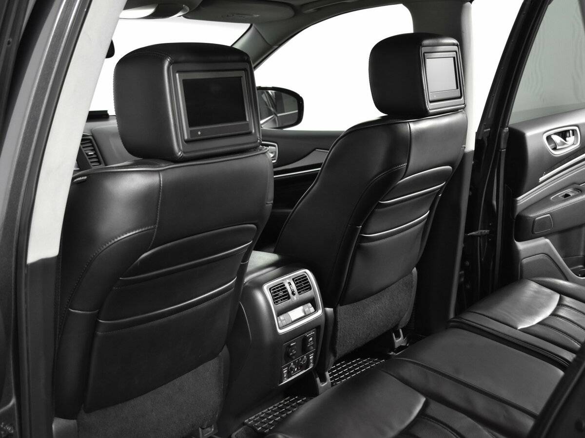 Infiniti QX60 с пробегом — 2014 год. Фото: #12