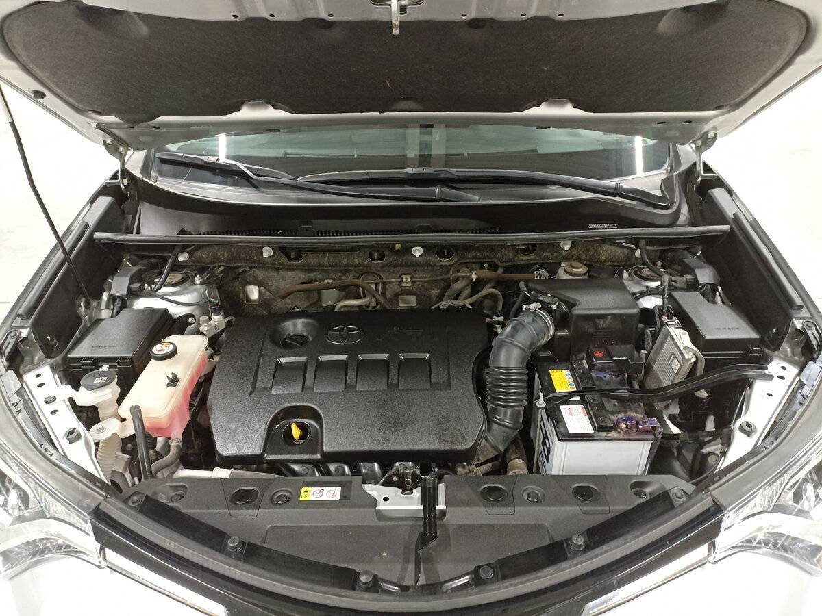 Toyota RAV4 с пробегом — 2019 год. Фото: #8