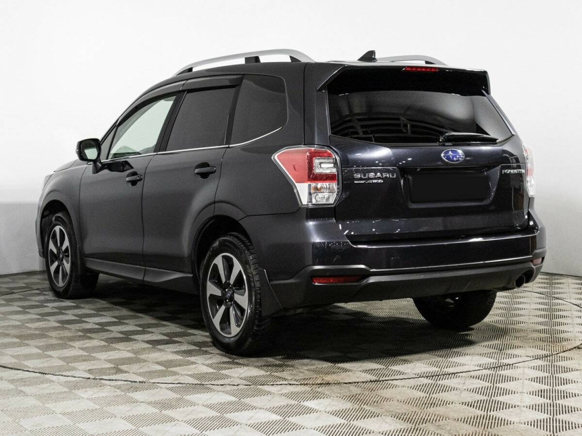 Subaru Forester с пробегом — 2018 год. Фото: #6