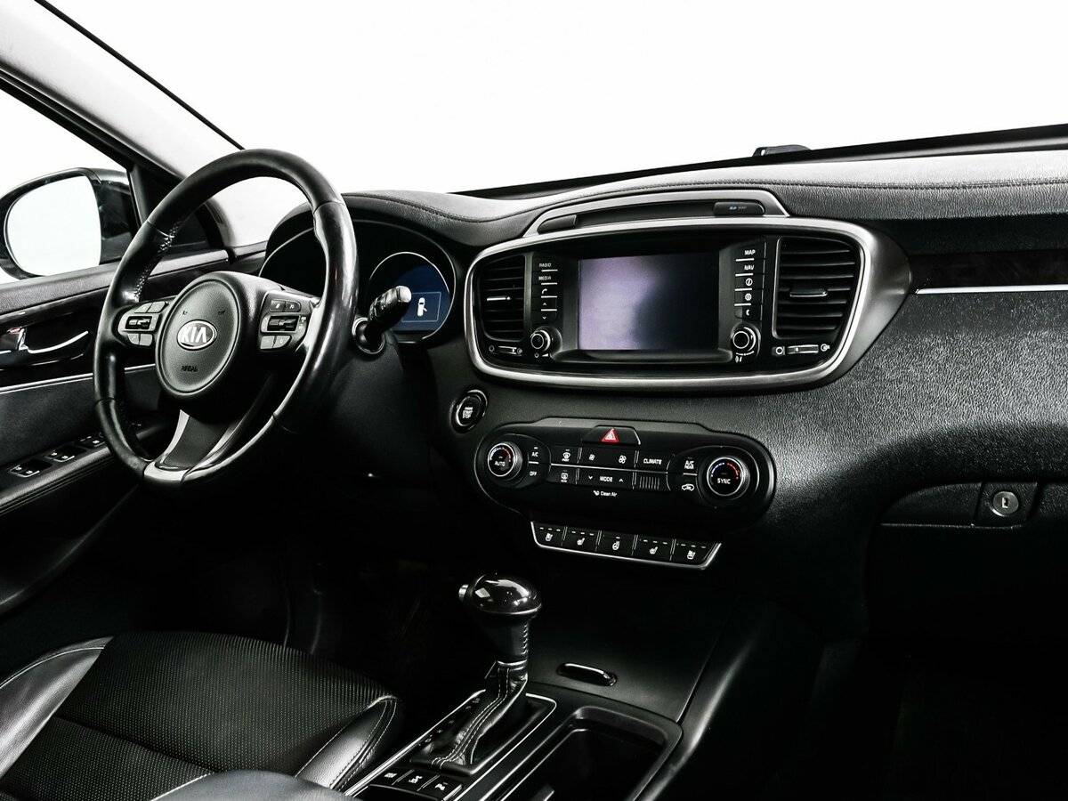 Kia Sorento с пробегом — 2017 год. Фото: #8