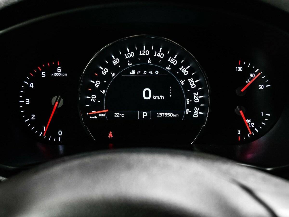 Kia Sorento с пробегом — 2017 год. Фото: #9