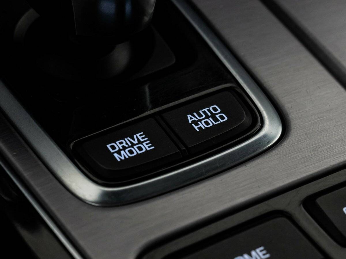 Hyundai Equus с пробегом — 2015 год. Фото: #15