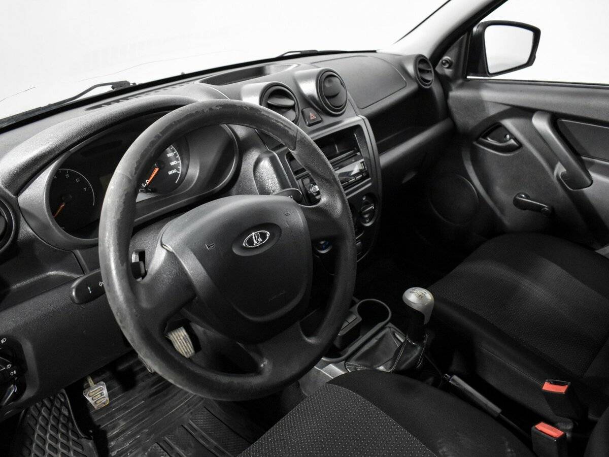 Lada (ВАЗ) Granta с пробегом — 2014 год. Фото: #8