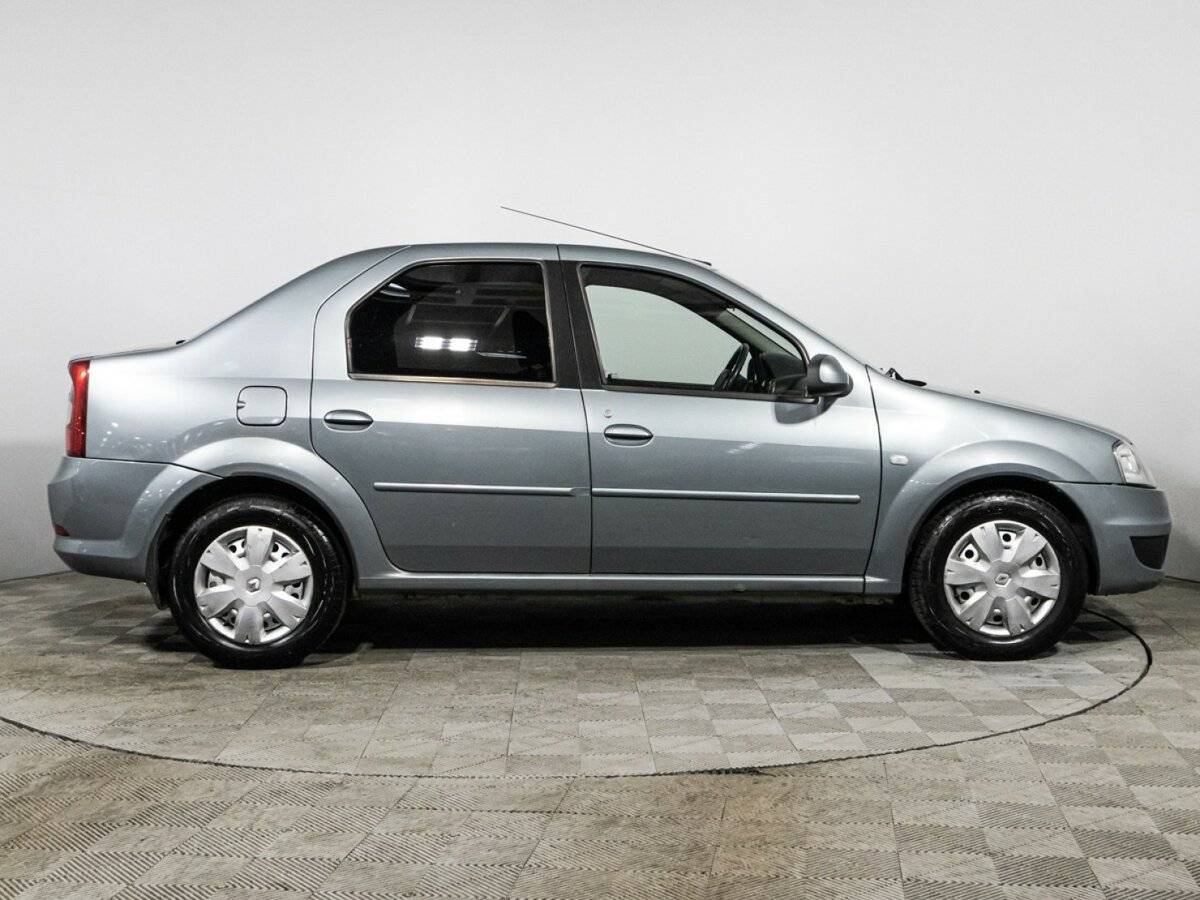 Renault Logan с пробегом — 2012 год. Фото: #3