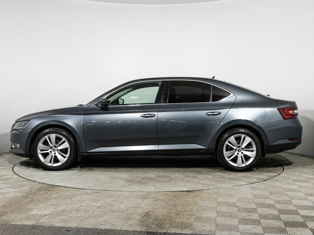 Skoda Superb с пробегом — 2018 год. Фото: #7