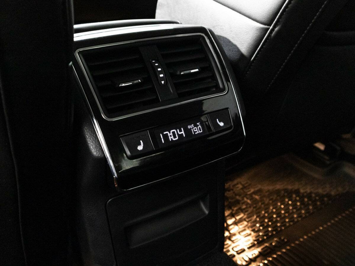 Skoda Superb с пробегом — 2018 год. Фото: #20