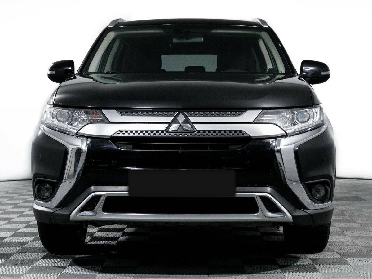 Mitsubishi Outlander с пробегом — 2021 год. Фото: #1