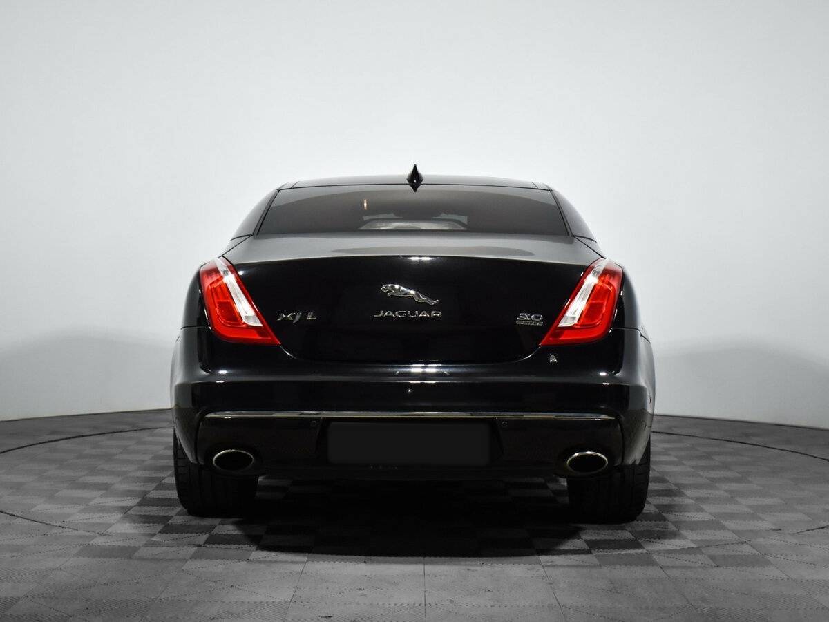 Jaguar XJ с пробегом — 2016 год. Фото: #5