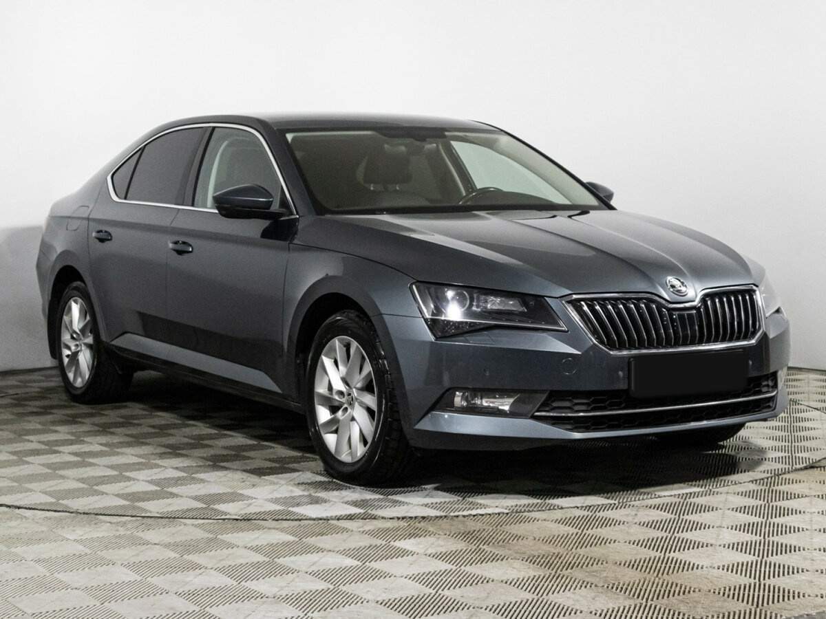 Skoda Superb с пробегом — 2018 год. Фото: #2