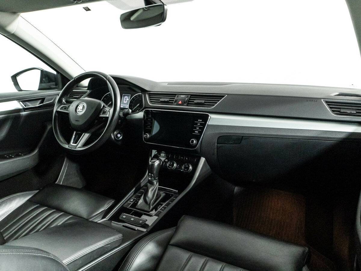 Skoda Superb с пробегом — 2018 год. Фото: #8