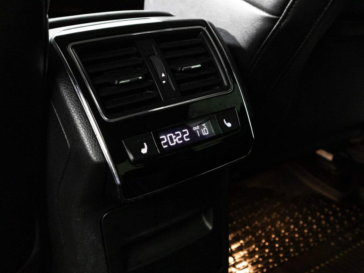 Skoda Superb с пробегом — 2018 год. Фото: #18