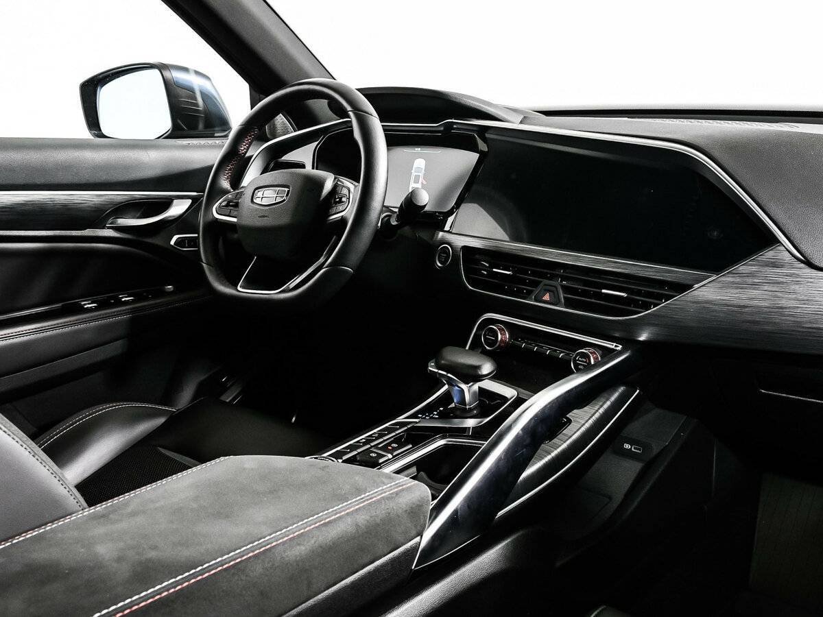 Geely Tugella с пробегом — 2022 год. Фото: #8