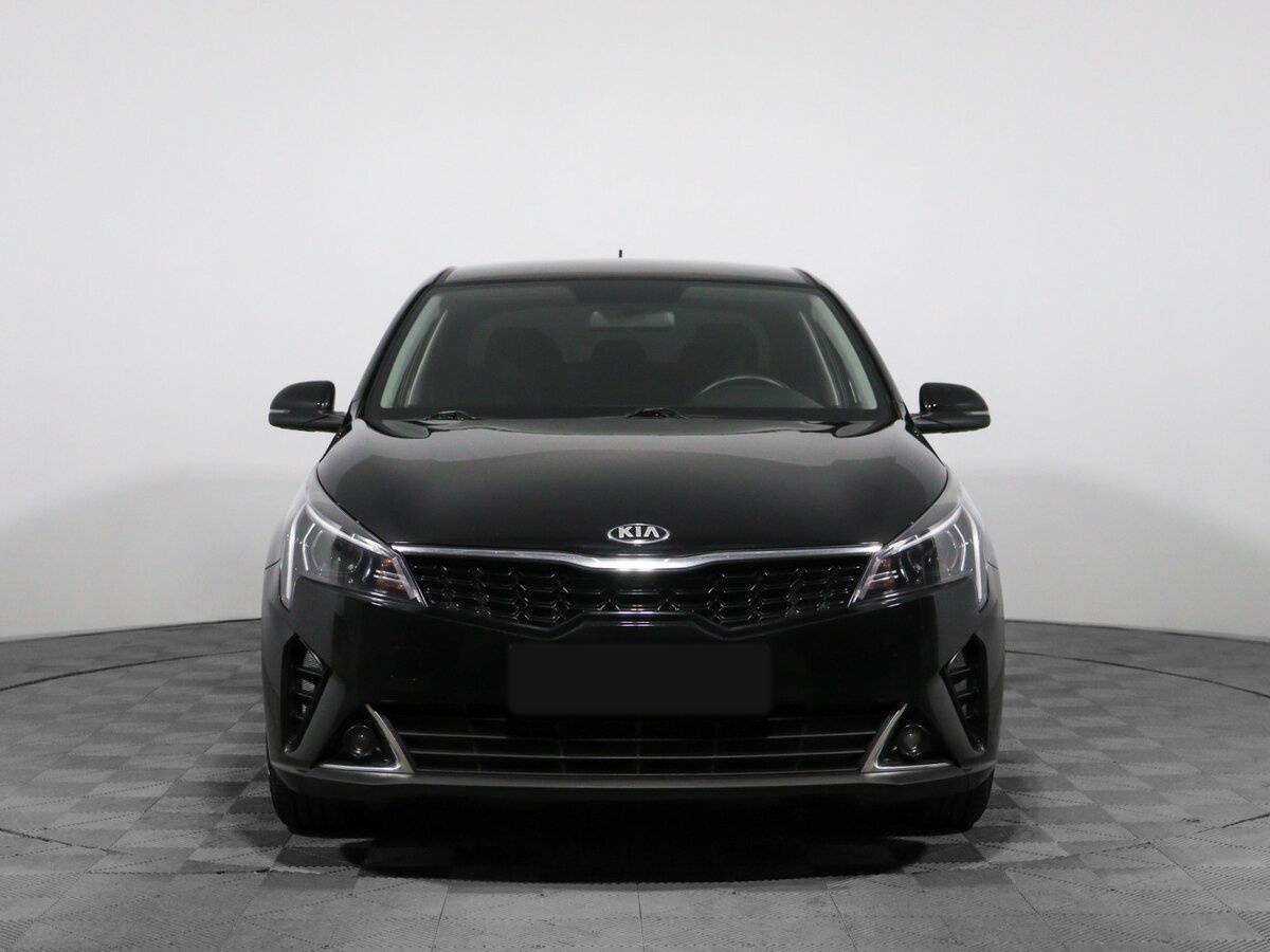 Kia Rio с пробегом — 2020 год. Фото: #1