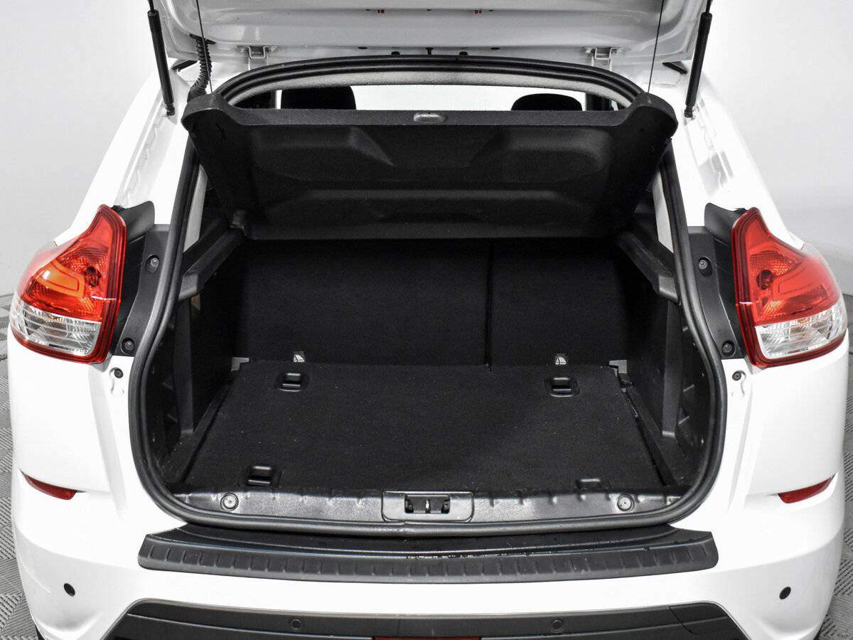 Lada (ВАЗ) XRAY с пробегом — 2016 год. Фото: #18