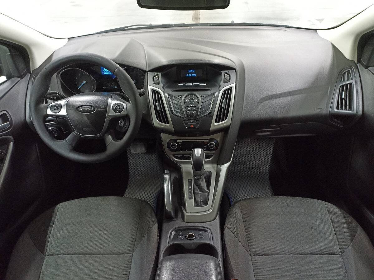 Ford Focus с пробегом — 2012 год. Фото: #13