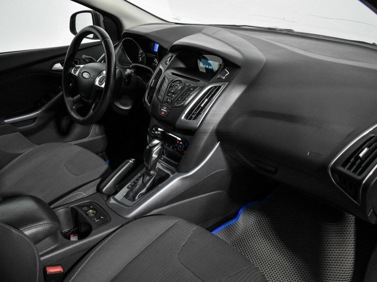 Ford Focus с пробегом — 2013 год. Фото: #14