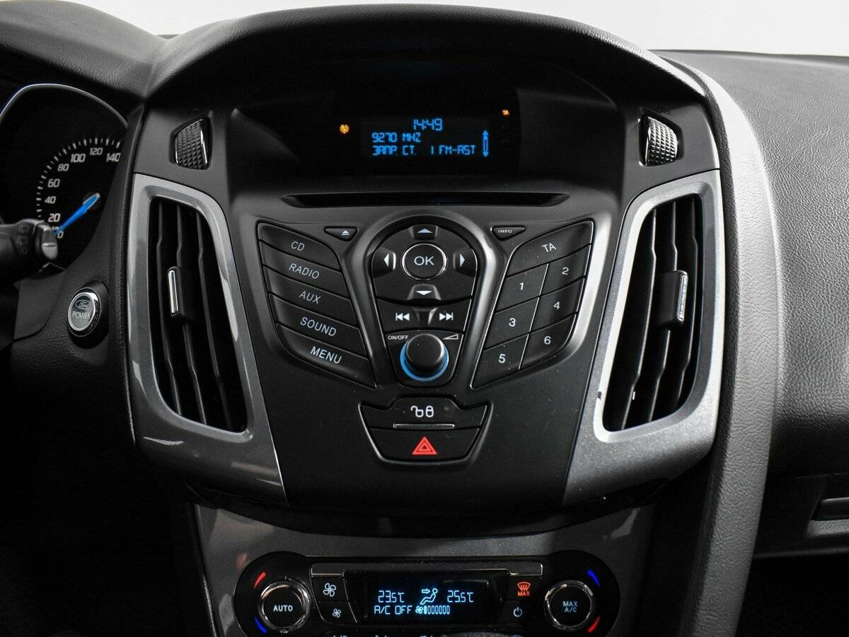 Ford Focus с пробегом — 2013 год. Фото: #15