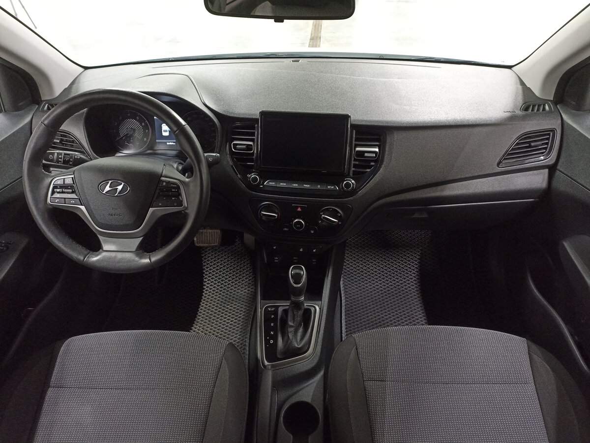Hyundai Solaris с пробегом — 2021 год. Фото: #13