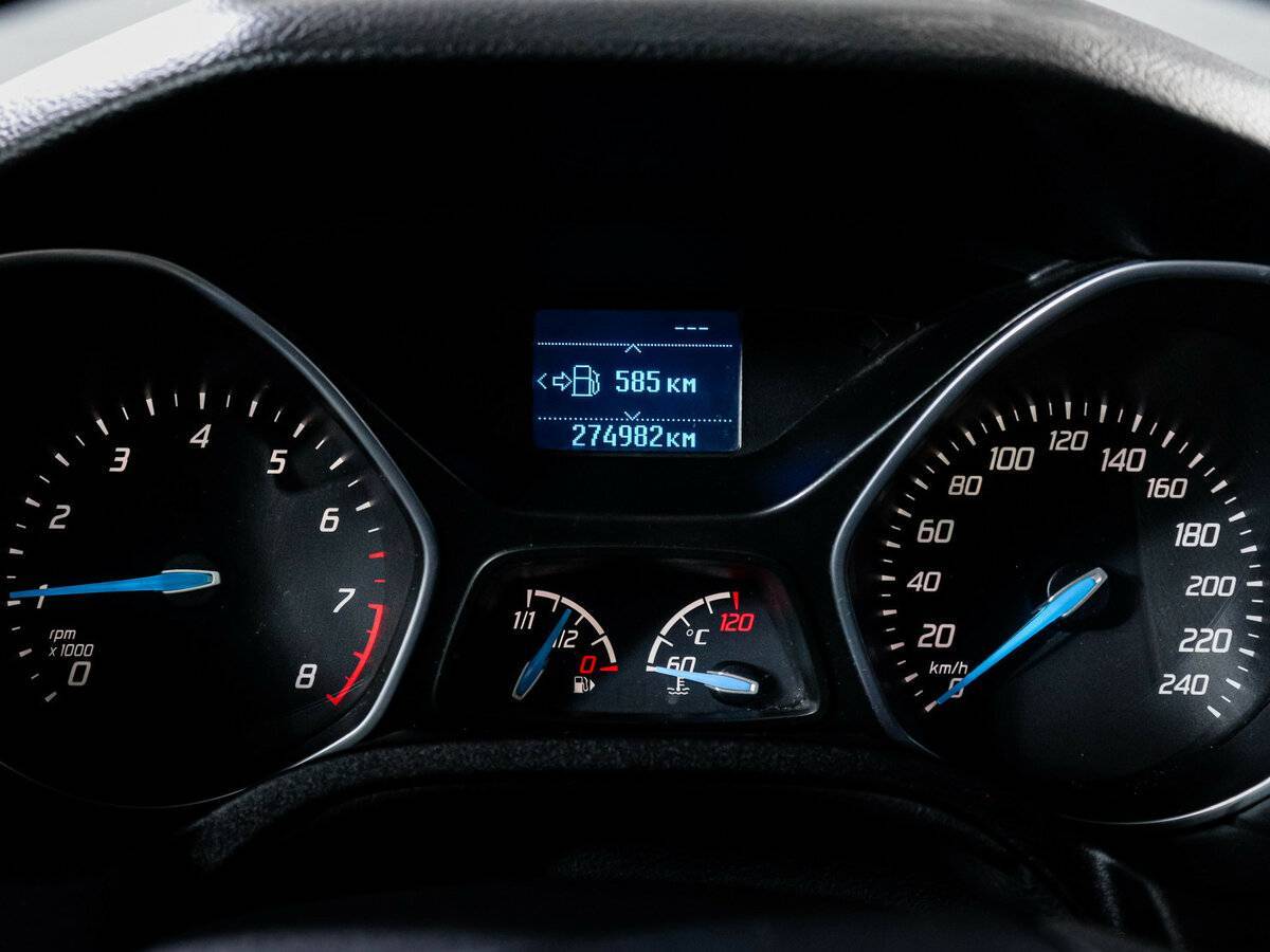 Ford Focus с пробегом — 2012 год. Фото: #9