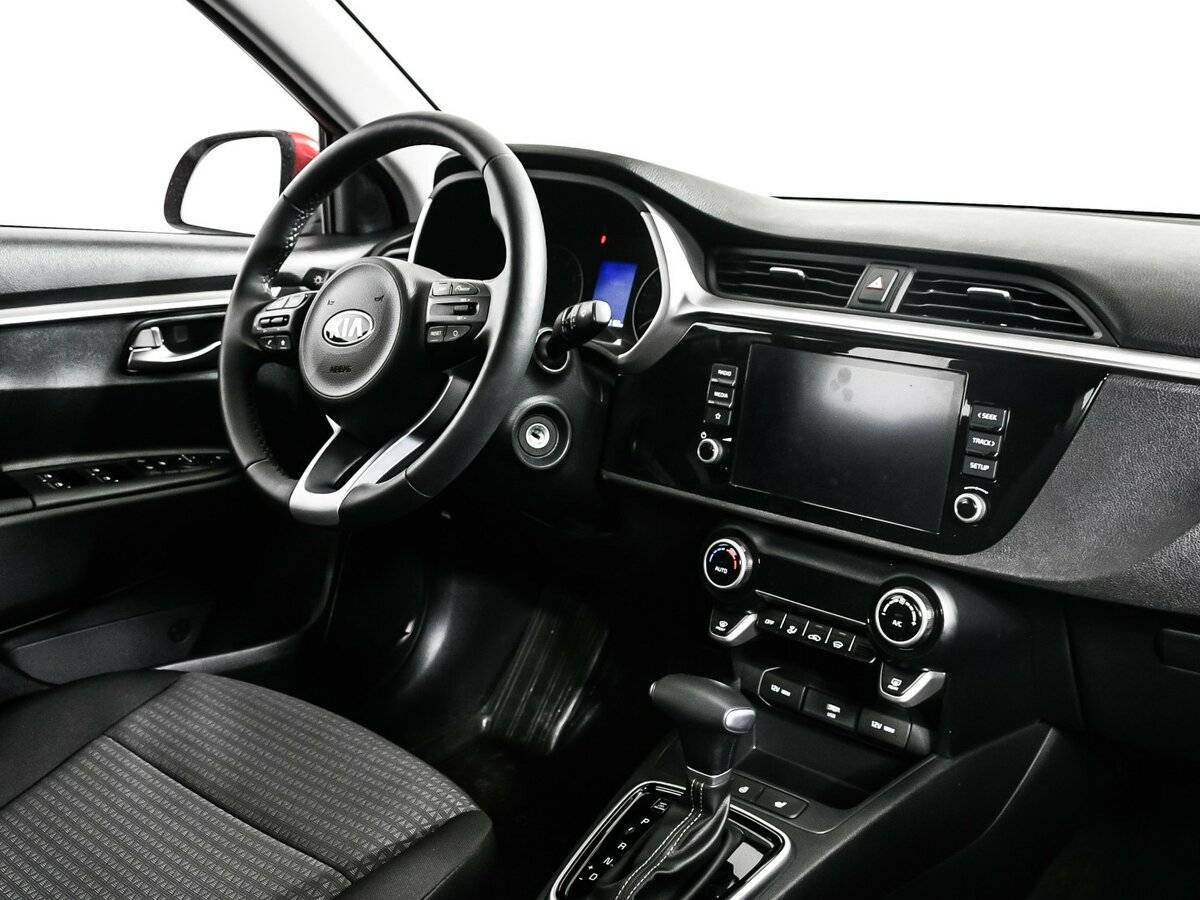 Kia Rio с пробегом — 2020 год. Фото: #8