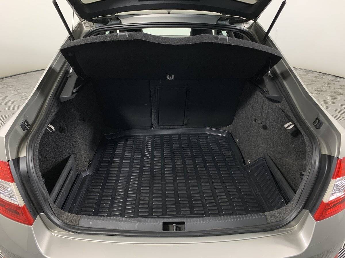 Skoda Octavia с пробегом — 2013 год. Фото: #18