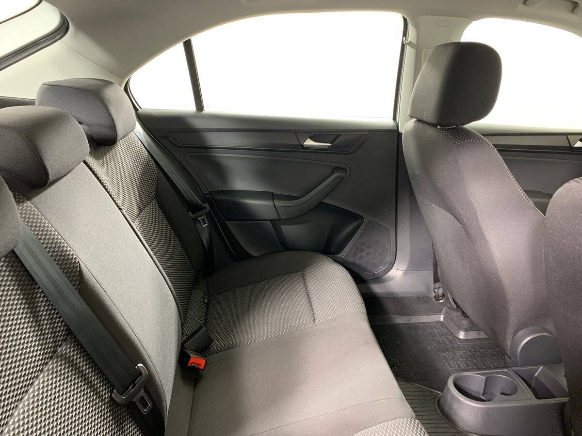 Volkswagen Polo с пробегом — 2021 год. Фото: #16