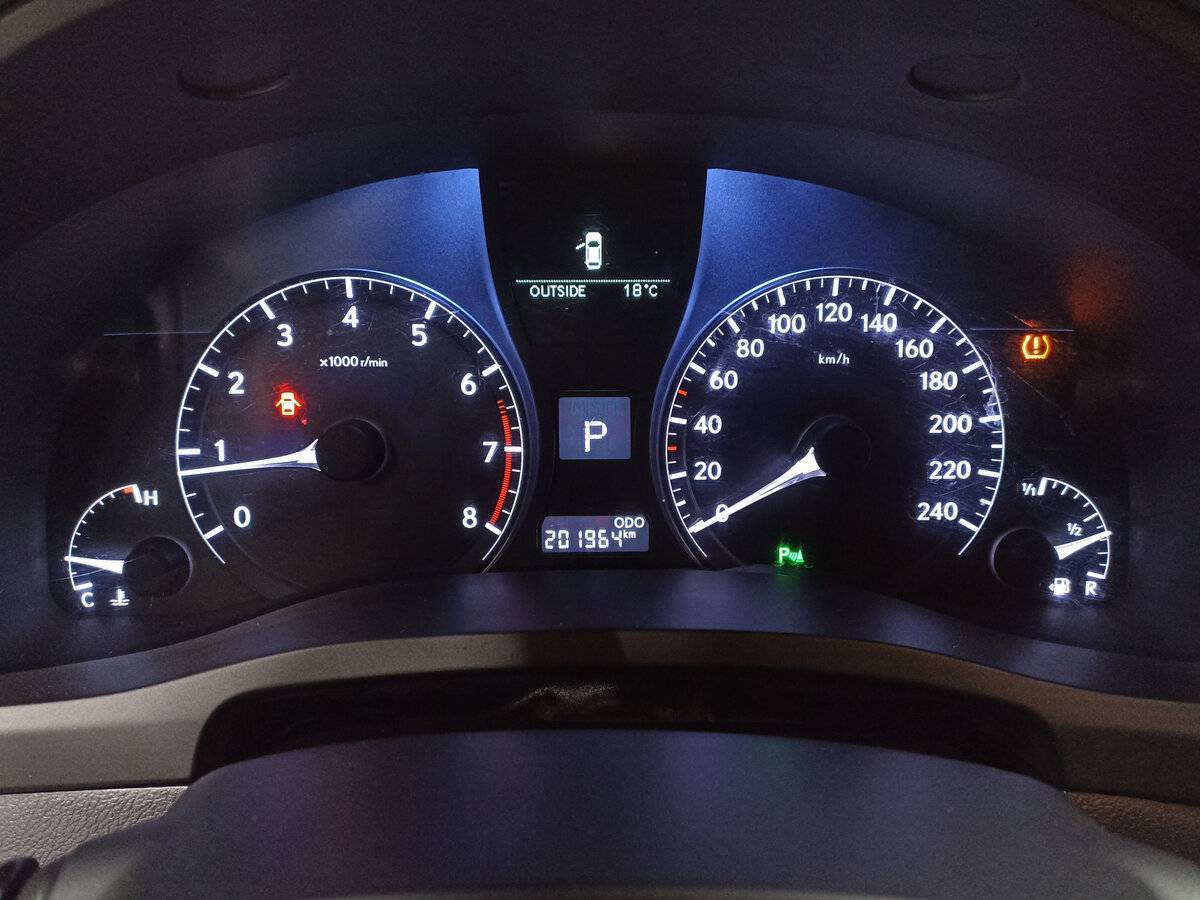 Lexus RX с пробегом — 2014 год. Фото: #12