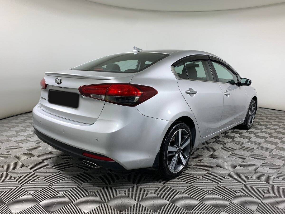 Kia Cerato с пробегом — 2017 год. Фото: #4