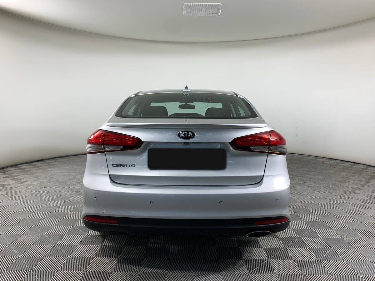 Kia Cerato с пробегом — 2017 год. Фото: #5