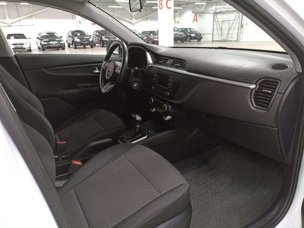 Kia Rio с пробегом — 2021 год. Фото: #10