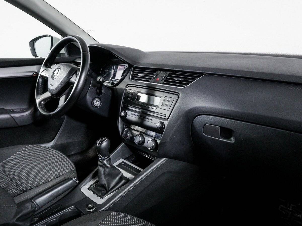 Skoda Octavia с пробегом — 2014 год. Фото: #8