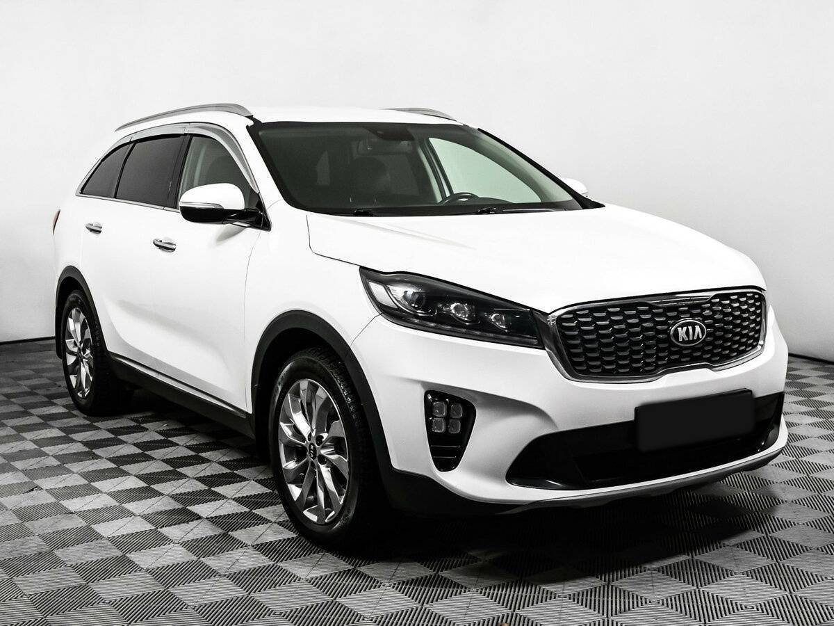 Kia Sorento с пробегом — 2017 год. Фото: #2