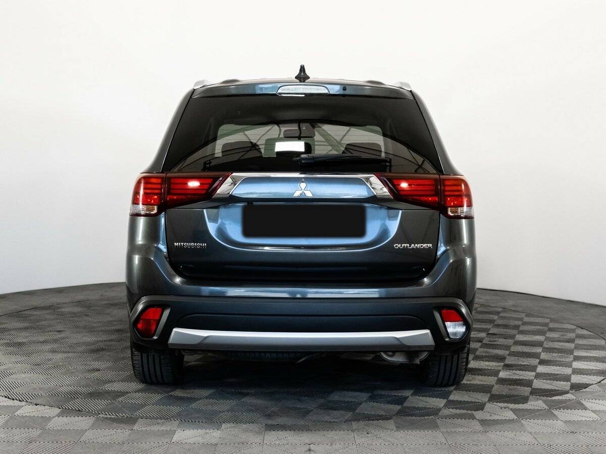 Mitsubishi Outlander с пробегом — 2018 год. Фото: #5