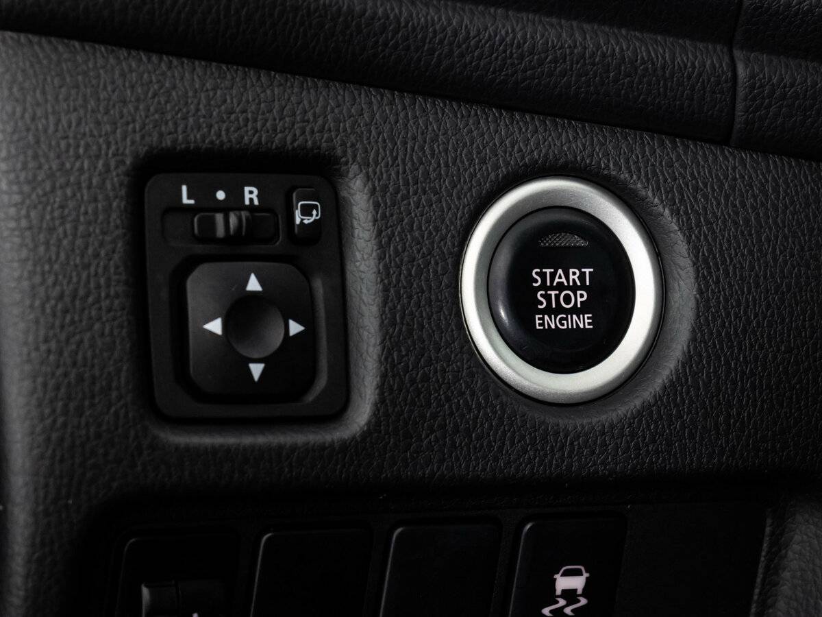 Mitsubishi Pajero Sport с пробегом — 2017 год. Фото: #17