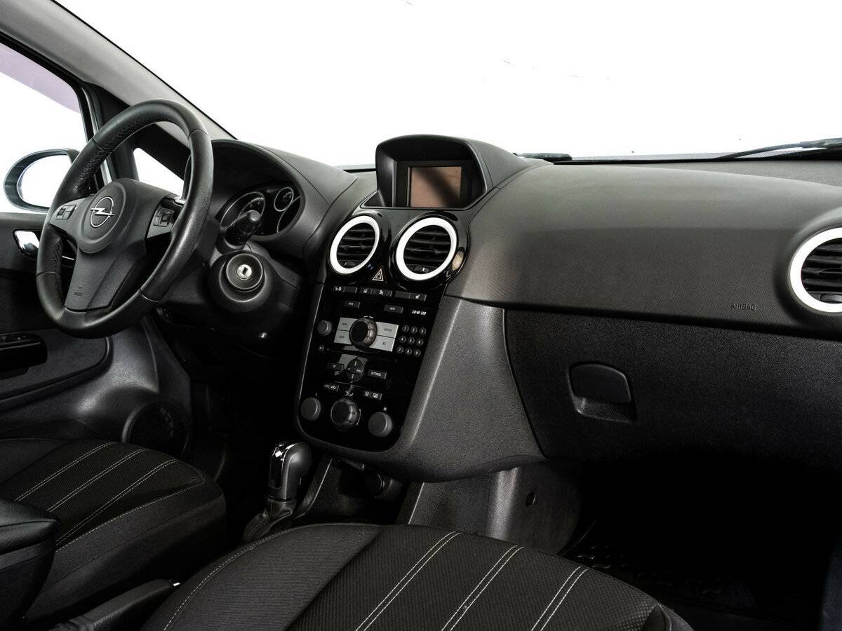 Opel Corsa с пробегом — 2013 год. Фото: #6