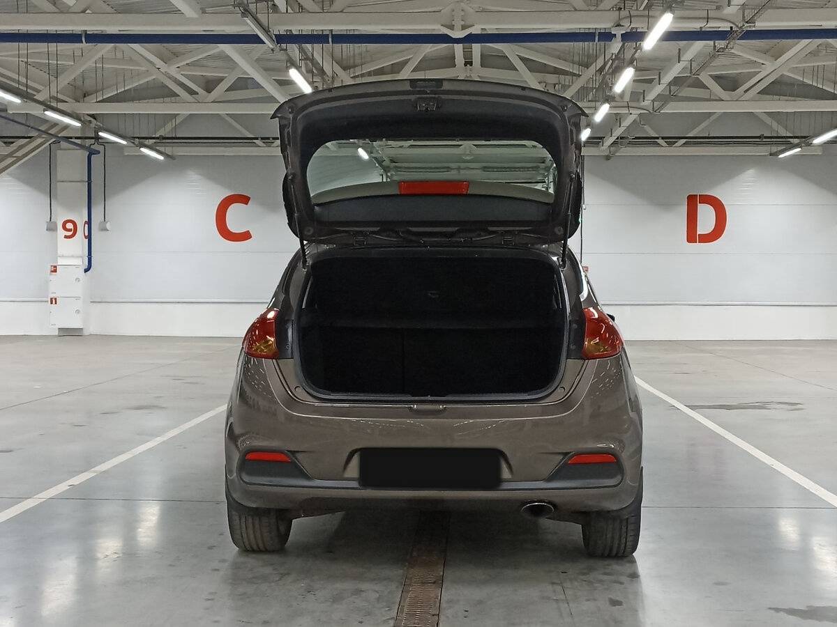 Kia Ceed с пробегом — 2013 год. Фото: #9