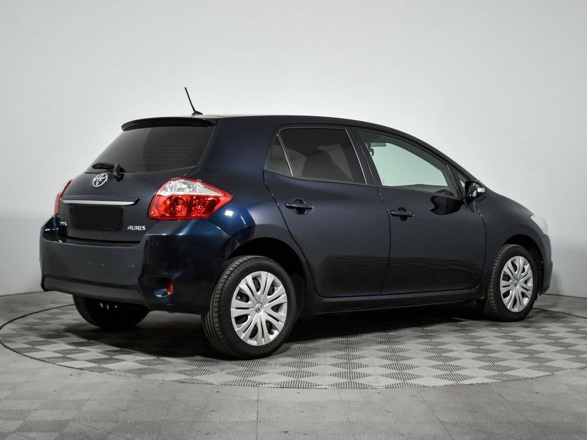 Toyota Auris с пробегом — 2012 год. Фото: #5