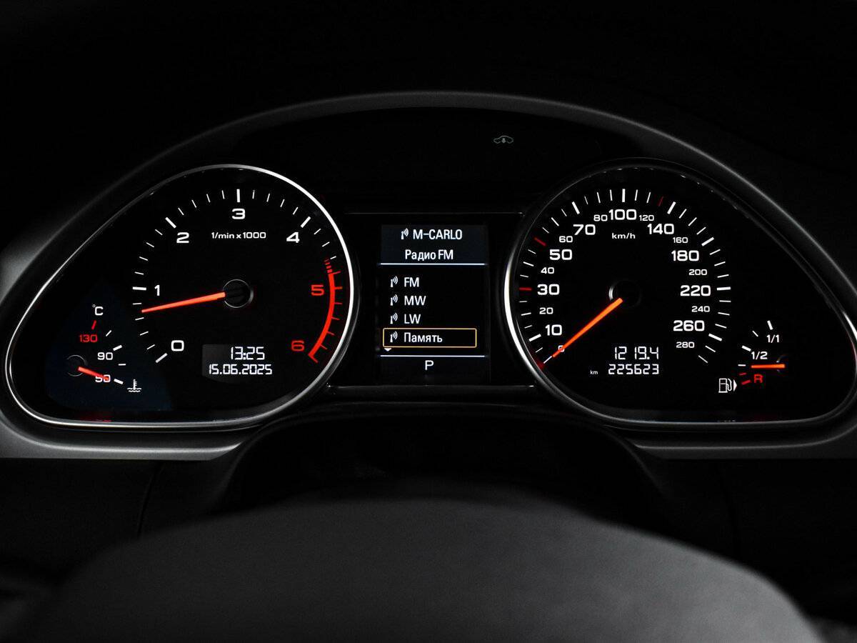 Audi Q7 с пробегом — 2013 год. Фото: #18