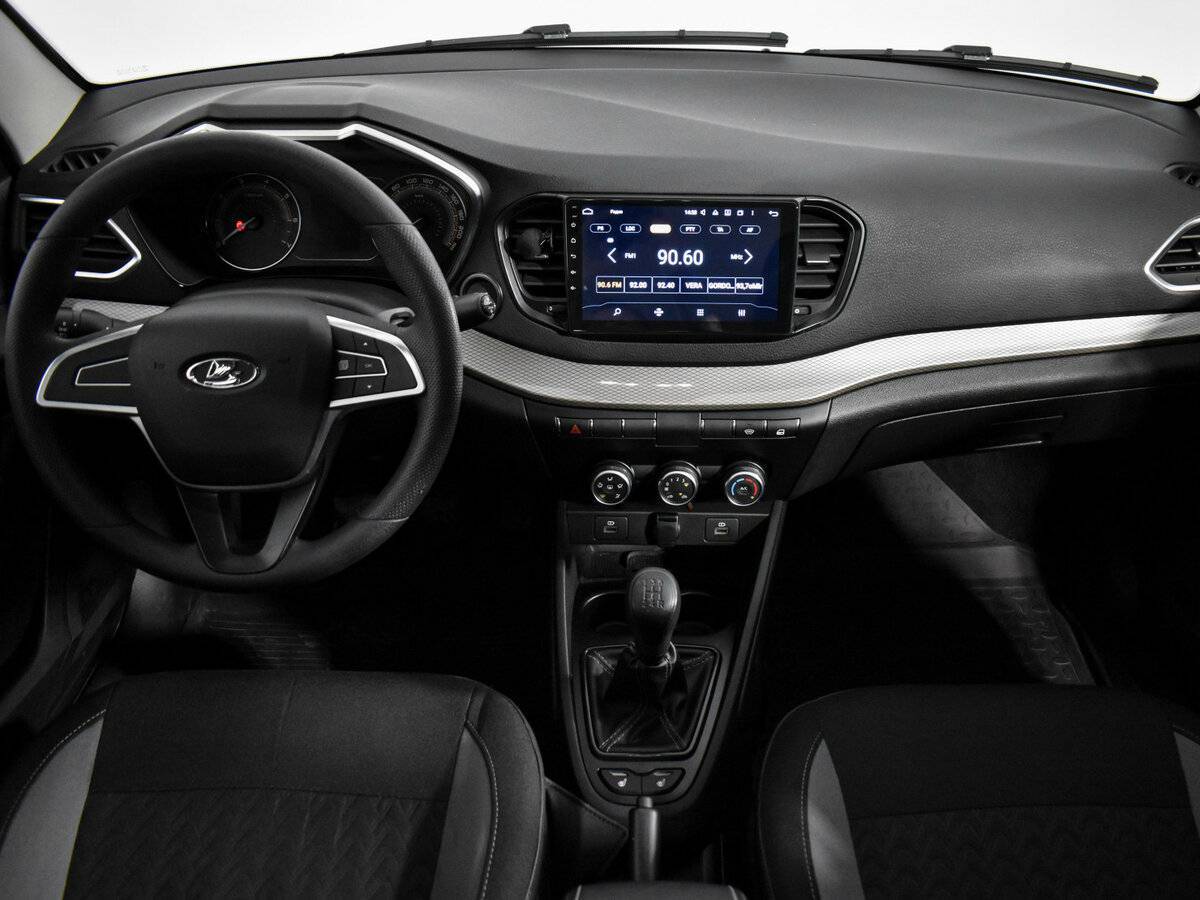 Lada (ВАЗ) Vesta с пробегом — 2023 год. Фото: #11